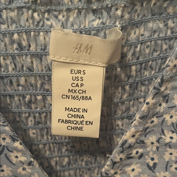 H&M Light Blue Floral Blouse with Ruched Detail - Picture 2 of 2